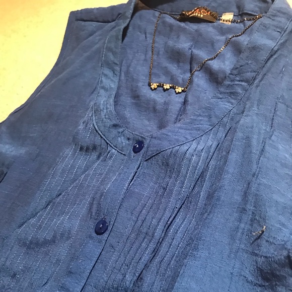 Button up tank top - Picture 2 of 2